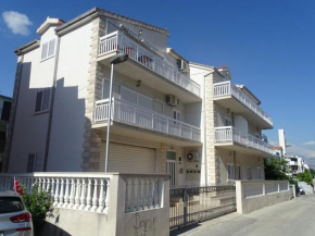  Paradise Apartments  Сплит